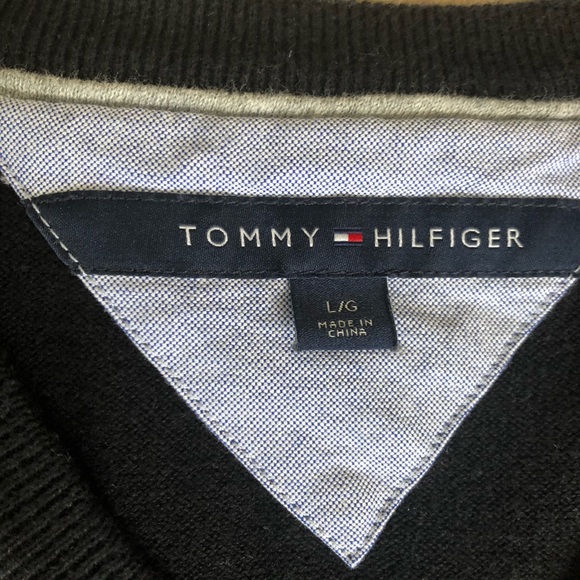 Tommy Hilfiger black sweater vest - Picture 2 of 2